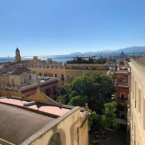 Couette-café Altrove, Cagliari